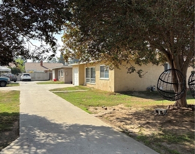 7224 1/4 Florence Avenue - Photo Thumbnail 18
