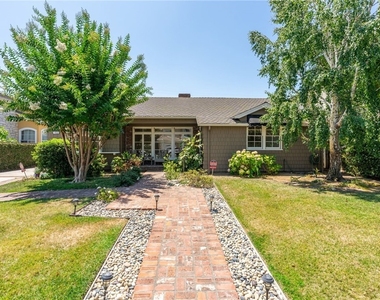 152 W Pamela Road - Photo Thumbnail 5