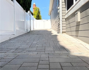1820 1/2 S Wooster Street - Photo Thumbnail 25