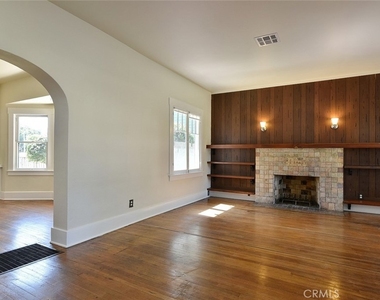 470 W Center Street - Photo Thumbnail 1