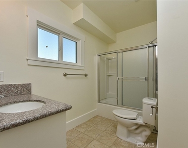 470 W Center Street - Photo Thumbnail 11