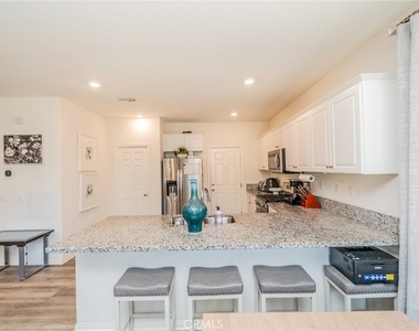 1617 Honeysuckle Place - Photo Thumbnail 3