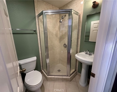21015 Cantel - Photo Thumbnail 17
