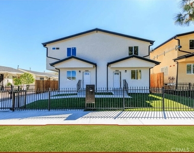 1654 Murchison Street - Photo Thumbnail 6