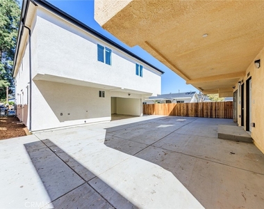 1654 Murchison Street - Photo Thumbnail 10