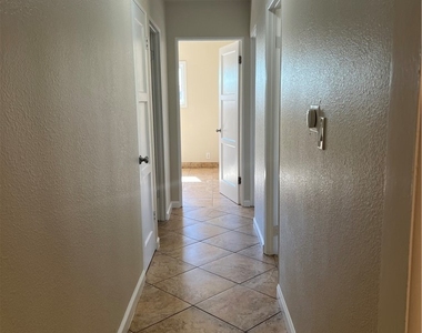 12752 Lemay - Photo Thumbnail 4