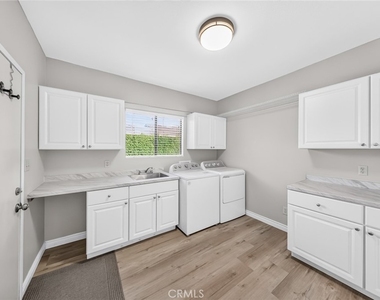 3227 E Del Mar - Photo Thumbnail 13