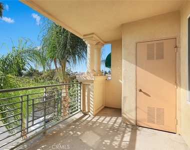 208 N Lincoln Avenue - Photo Thumbnail 17