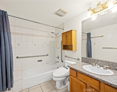 208 N Lincoln Avenue - Photo Thumbnail 16