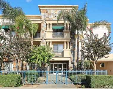 208 N Lincoln Avenue - Photo Thumbnail 3