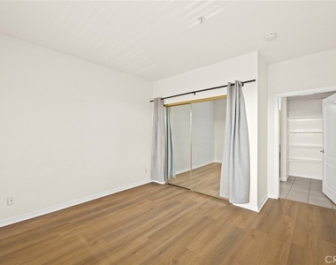 208 N Lincoln Avenue - Photo Thumbnail 15