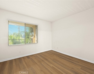 208 N Lincoln Avenue - Photo Thumbnail 14
