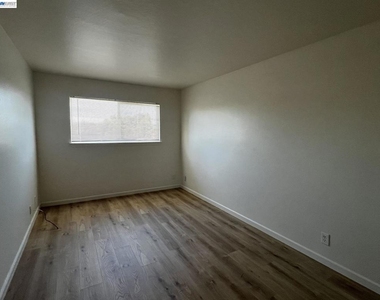 36976 Mulberry St - Photo Thumbnail 21