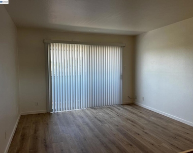 36976 Mulberry St - Photo Thumbnail 14