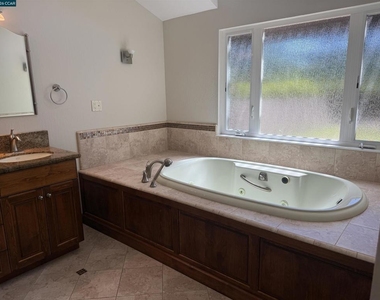 1271 Summit Rd - Photo Thumbnail 13