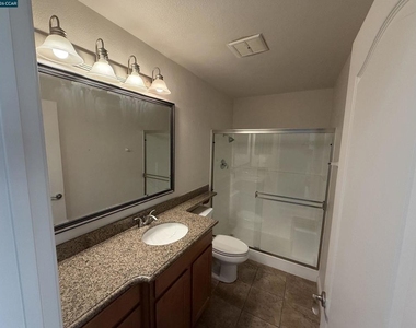 1177 Norwegian Ave - Photo Thumbnail 16