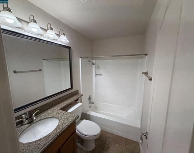 1177 Norwegian Ave - Photo Thumbnail 22