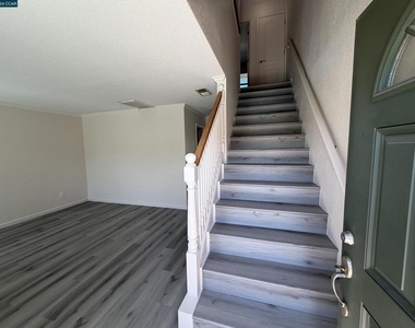 1177 Norwegian Ave - Photo Thumbnail 17