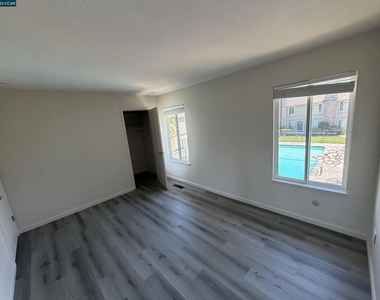 1177 Norwegian Ave - Photo Thumbnail 25