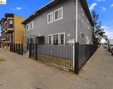 402 Bissell - Photo Thumbnail 22