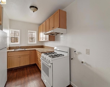 402 Bissell - Photo Thumbnail 8