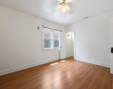 1712 1/2 W 39th Street - Photo Thumbnail 7