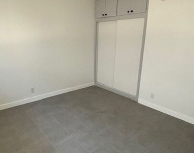 8759 Tobias Avenue - Photo Thumbnail 7