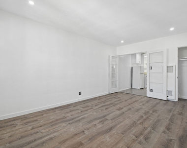 4010 Los Feliz Boulevard - Photo Thumbnail 5