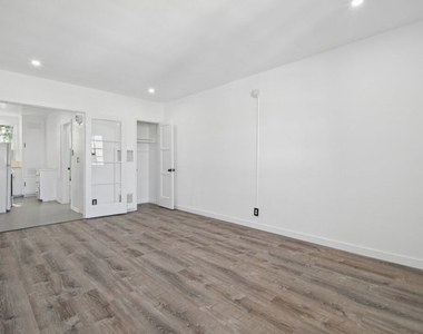 4010 Los Feliz Boulevard - Photo Thumbnail 1
