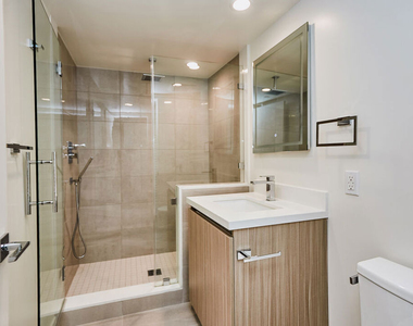 328 N Maple Drive - Photo Thumbnail 5