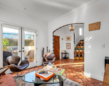 934 Hilldale Avenue - Photo Thumbnail 17