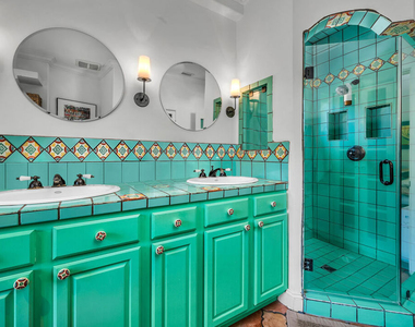934 Hilldale Avenue - Photo Thumbnail 16