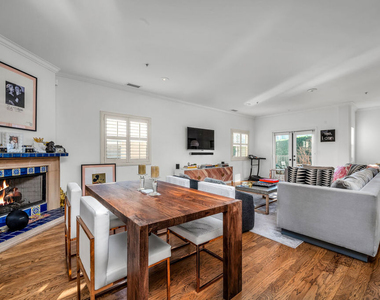 934 Hilldale Avenue - Photo Thumbnail 6