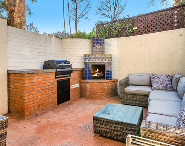 934 Hilldale Avenue - Photo Thumbnail 21