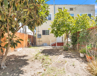 419 N. N Van Ness Avenue - Photo Thumbnail 8