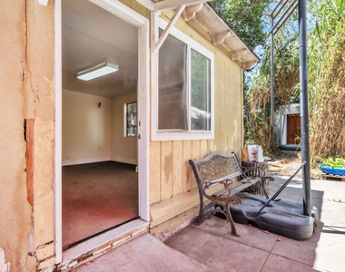 419 N. N Van Ness Avenue - Photo Thumbnail 9