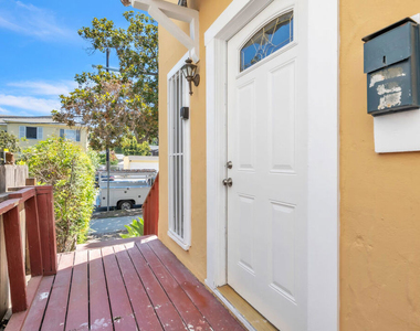 419 N. N Van Ness Avenue - Photo Thumbnail 7