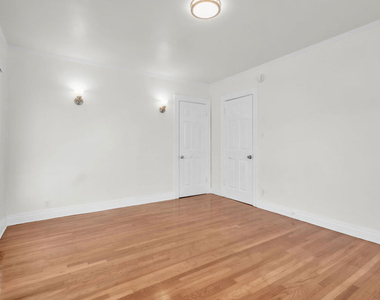 419 N. N Van Ness Avenue - Photo Thumbnail 16