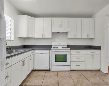 419 N. N Van Ness Avenue - Photo Thumbnail 1