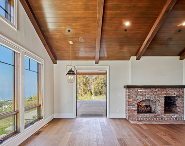 5561 Horizon Drive - Photo Thumbnail 11