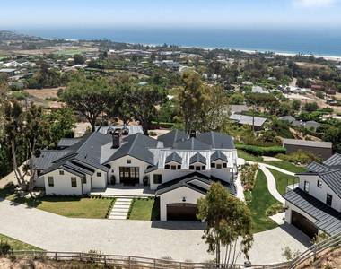 5561 Horizon Drive - Photo Thumbnail 4