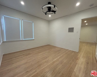 10574 Ayres Avenue - Photo Thumbnail 9