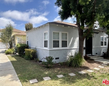 10574 Ayres Avenue - Photo Thumbnail 12