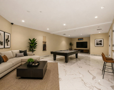 1126 Yale Street - Photo Thumbnail 7