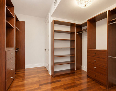1126 Yale Street - Photo Thumbnail 11
