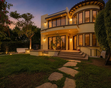 1126 Yale Street - Photo Thumbnail 16
