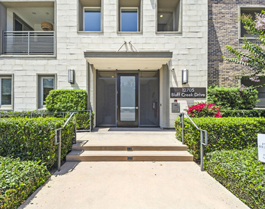 12705 Bluff Creek Drive - Photo Thumbnail 23