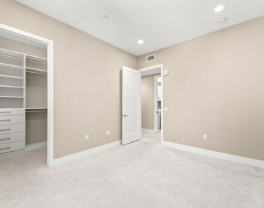 12705 Bluff Creek Drive - Photo Thumbnail 9