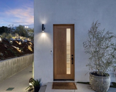 22570 S Summit Ridge Circle - Photo Thumbnail 38