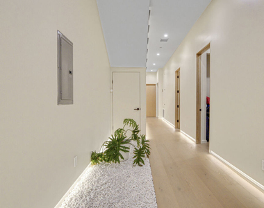22570 S Summit Ridge Circle - Photo Thumbnail 12